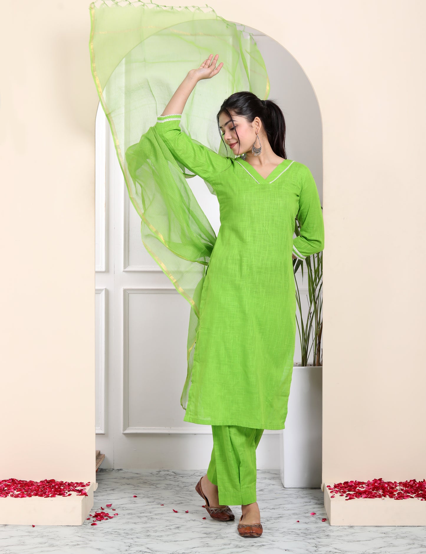 Women's Parrot Green Solid Kurta Set with Leheriya Dupatta - Urban Wardrobe  – UrbanWardrobe